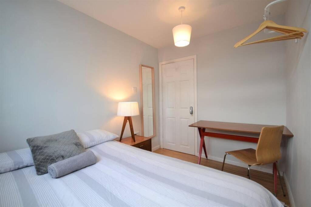 Stylish Budget 4 Bedroom Flat In Brick Lane London Exterior foto